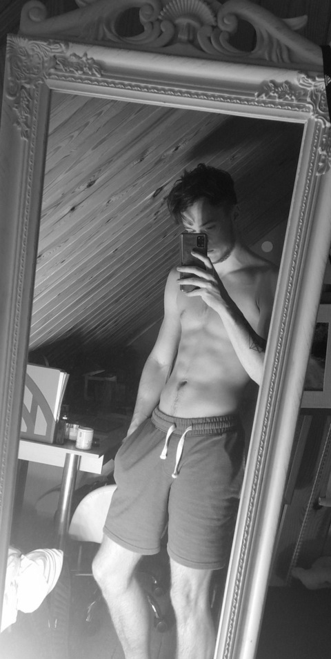 Header of fitguy