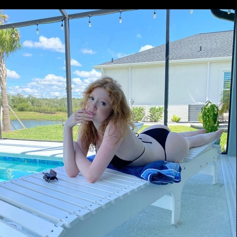 Header of makennakelly