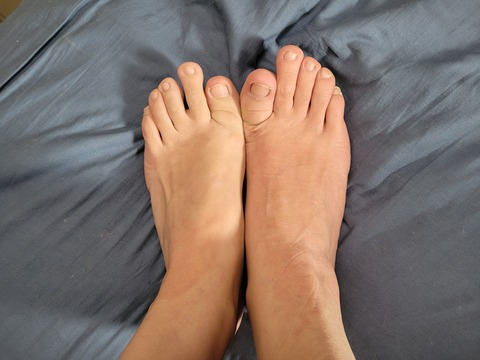 Header of meyebeautifulfeet