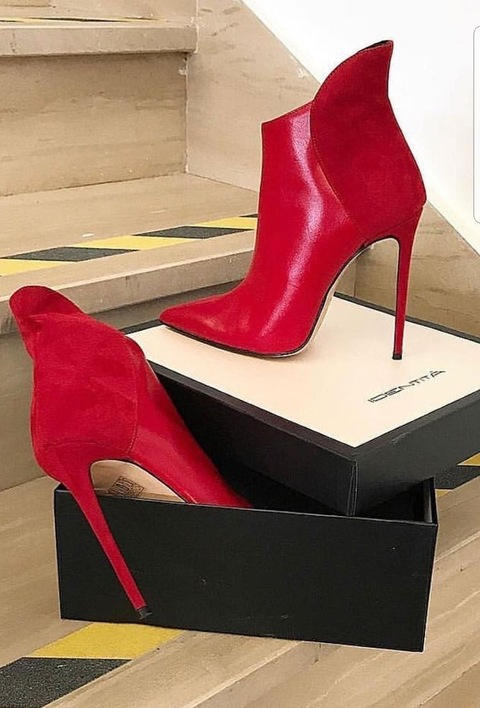 Header of selenecherry