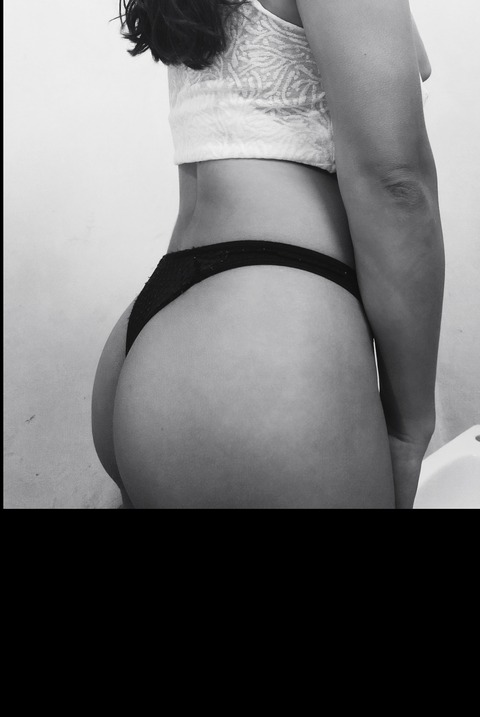 Header of yasminsexx